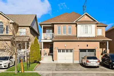 Semi-Detached in Mississauga