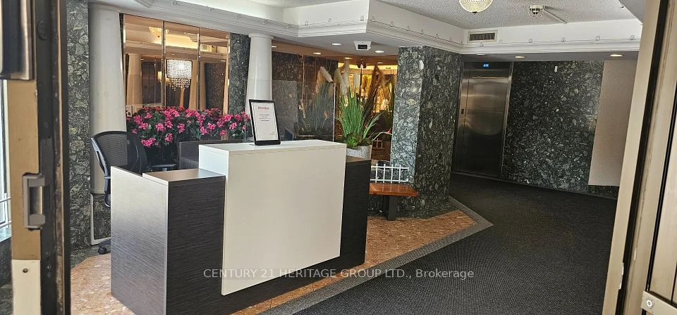 236 Albion Road 807, Toronto W10, ON M9W 6A6