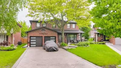 Detached in Brampton