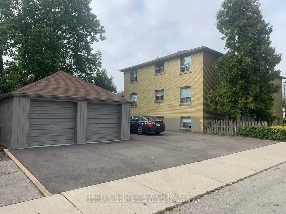 2719 Lake Shore Boulevard W 2, Toronto W06, ON M8V 1G9