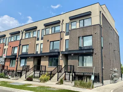 Condo Townhouse in Toronto