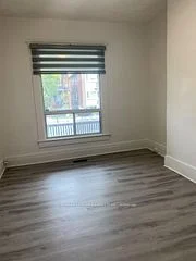 1067 Dovercourt Road Main, Toronto W02, On M6h 2x7