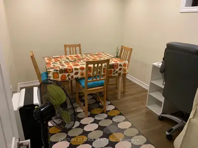 Room in Toronto
