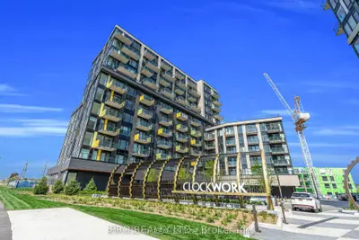 Condo Apartment in Oakville