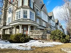1437 Lakeshore Road E 302, Mississauga, On L5e 0a2
