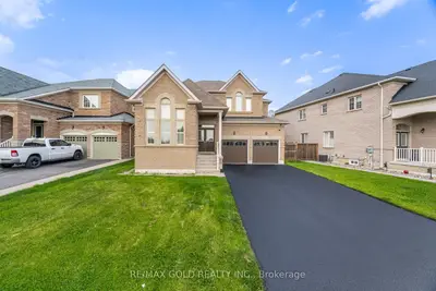 Detached in Brampton