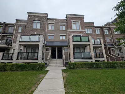 Condo Townhouse in Toronto