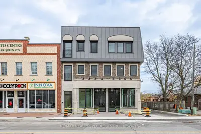 53 Queen Street S 202, Mississauga, On L5m 1k5