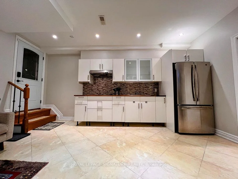 167 Cherryhurst Road Lower, Oakville, ON L6M 0W1