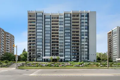 Condo Apartment in Oakville