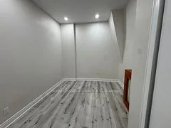 1404 Queen Street 1, Toronto W01, On L7k 0c3