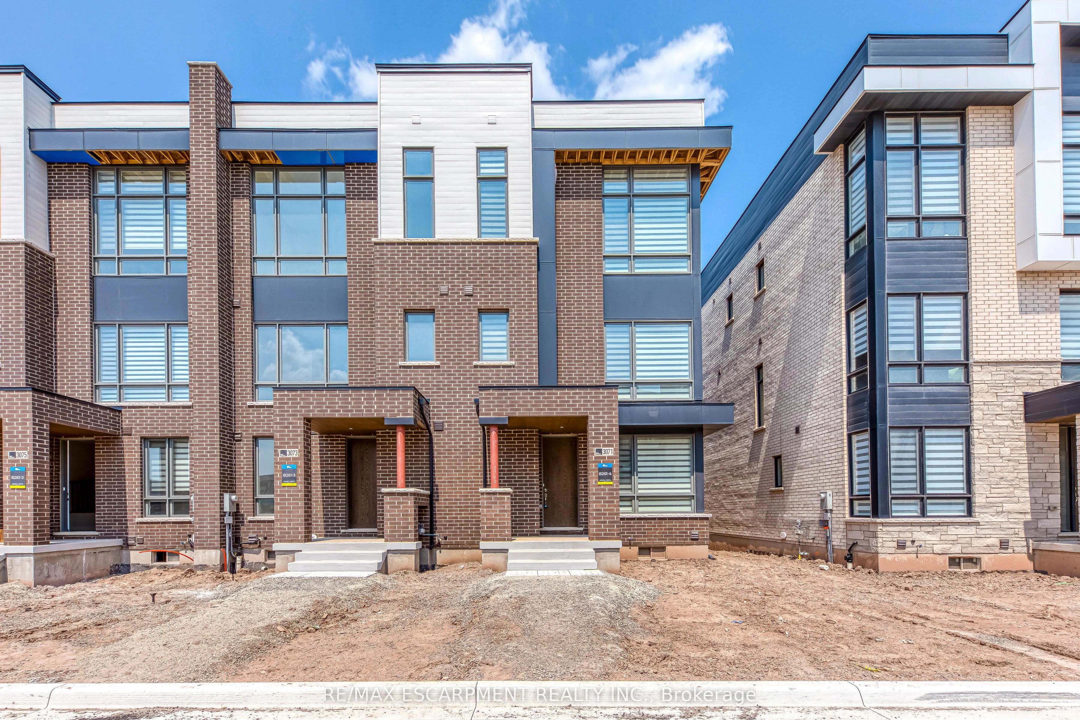 3071 Welsman Gardens, Oakville, ON L6H 7Z2