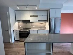 4065 Confederation Parkway 1812, Mississauga, ON L5B 0L4