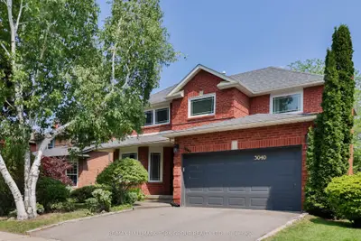 Detached in Oakville