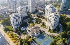 2261 Lakeshore Boulevard W 723, Toronto W06, ON M8V 3X1