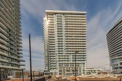 Condo Apartment in Mississauga