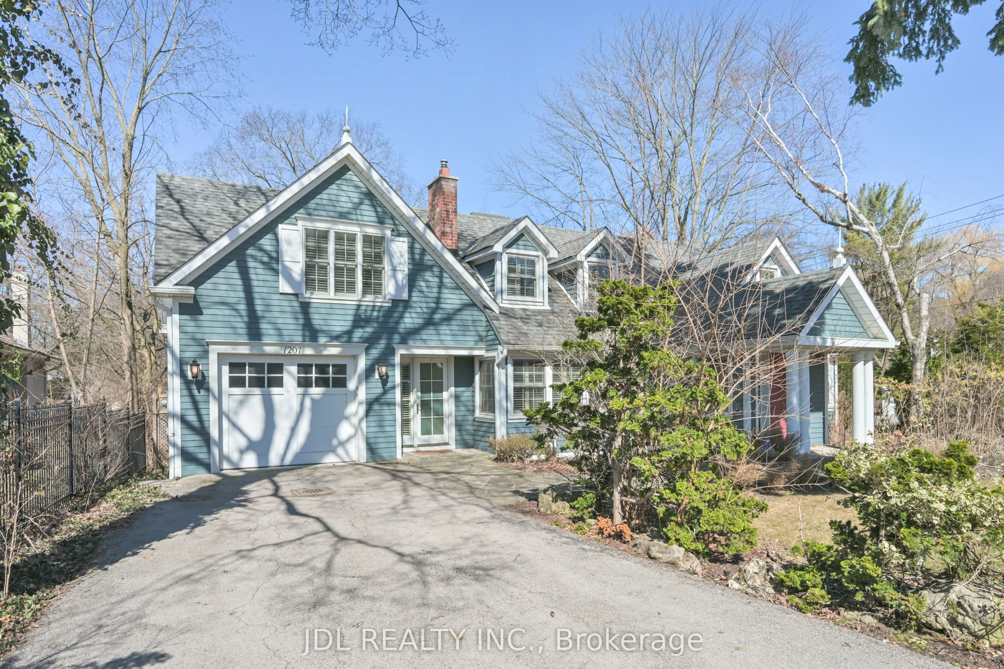 1207 Linbrook Road, Oakville, On L6j 2l5