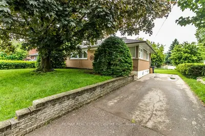 Detached in Milton