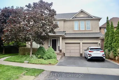 Detached in Oakville