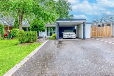 Semi-Detached in Mississauga