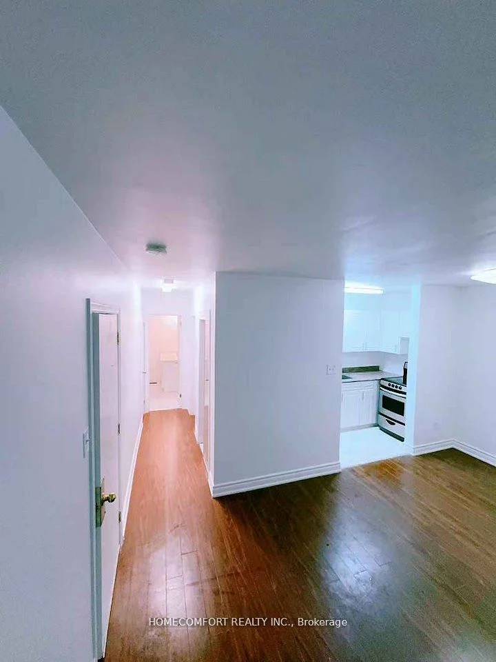 2284 Islington Avenue unit 2, Toronto W10, ON M9W 3W8