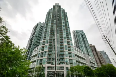 Condo Apartment in Mississauga