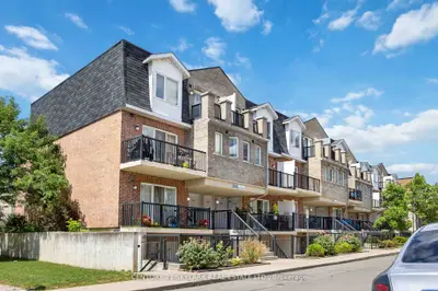 Condo Townhouse in Toronto