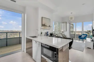 Condo Apartment in Toronto