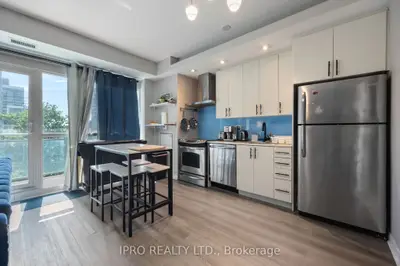 Condo Apartment in Toronto