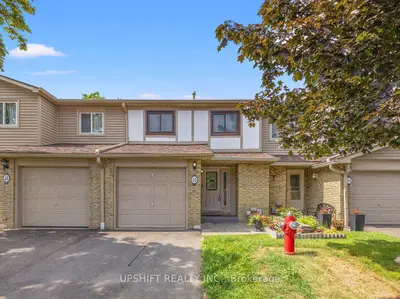 Condo Townhouse in Brampton
