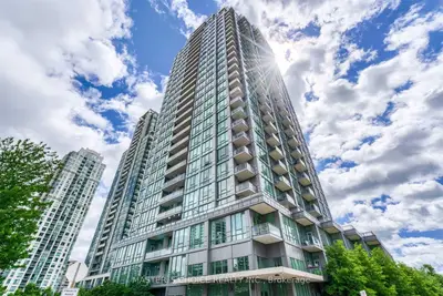 Condo Apartment in Mississauga