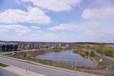 Condo Apartment in Oakville