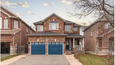 6993 Amour Terrace, Mississauga, On L5w 1g5