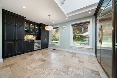 1300 braeside Drive, Oakville, ON L6J 2A4