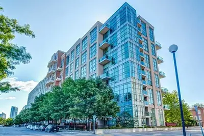 Condo Apartment in Toronto