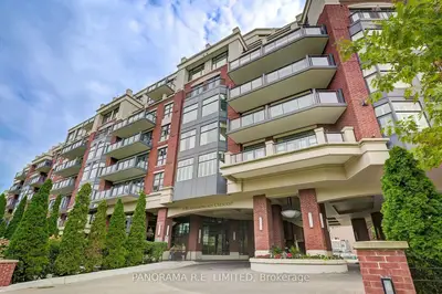 Condo Apartment in Toronto