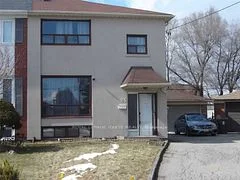 25 Stone Court, Toronto W05, ON M9M 1N1