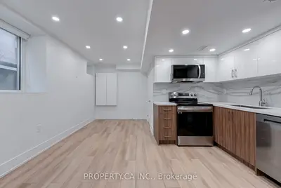 885b Dovercourt Road Lower, Toronto W02, On M6h 2x6