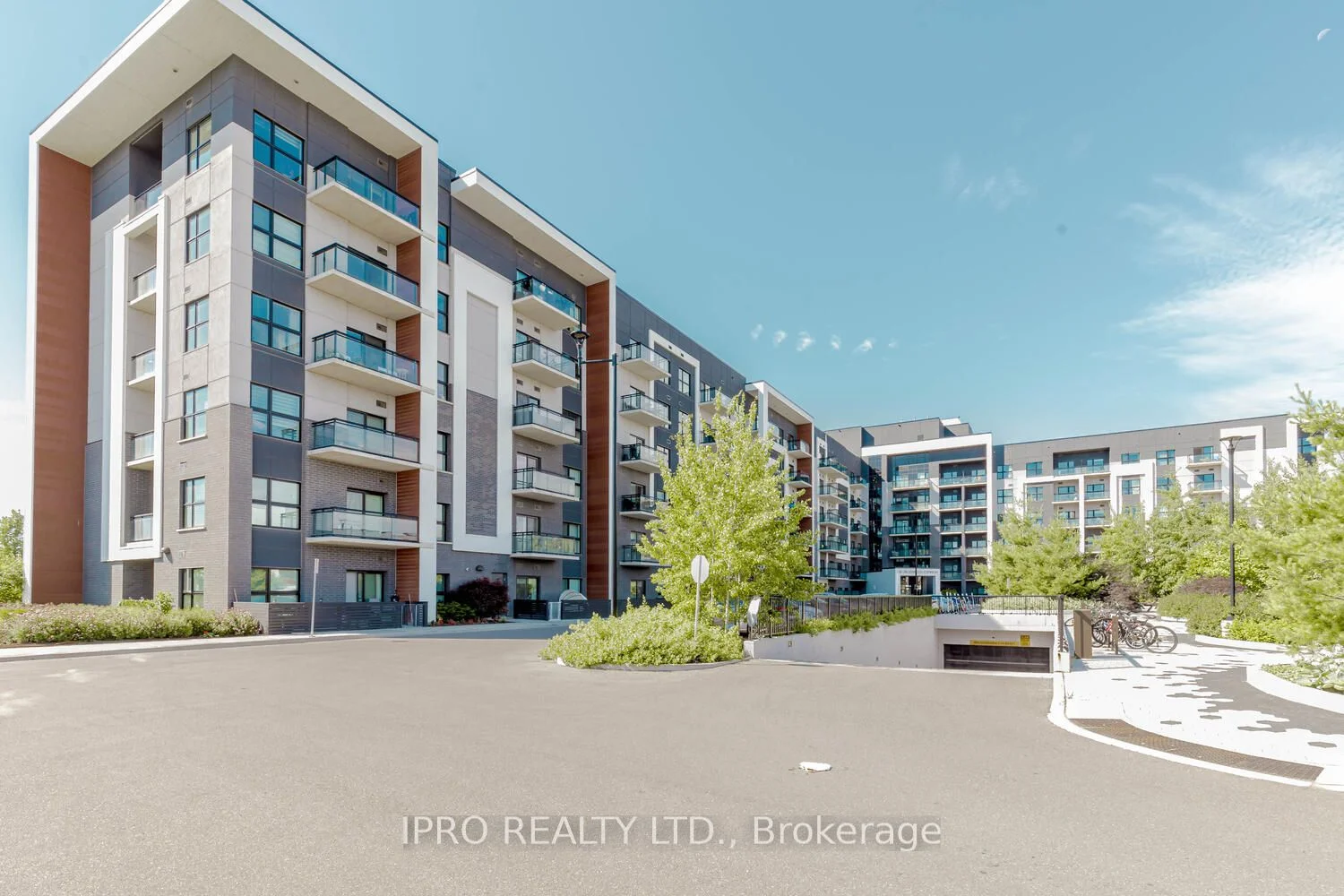 128 Grovewood Common Road #318, Oakville, On L6h 0x5