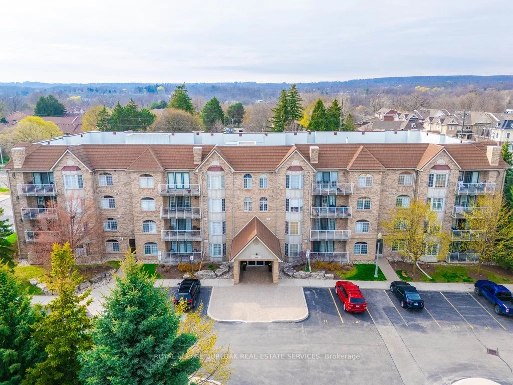 Condo Apartment in Burlington
