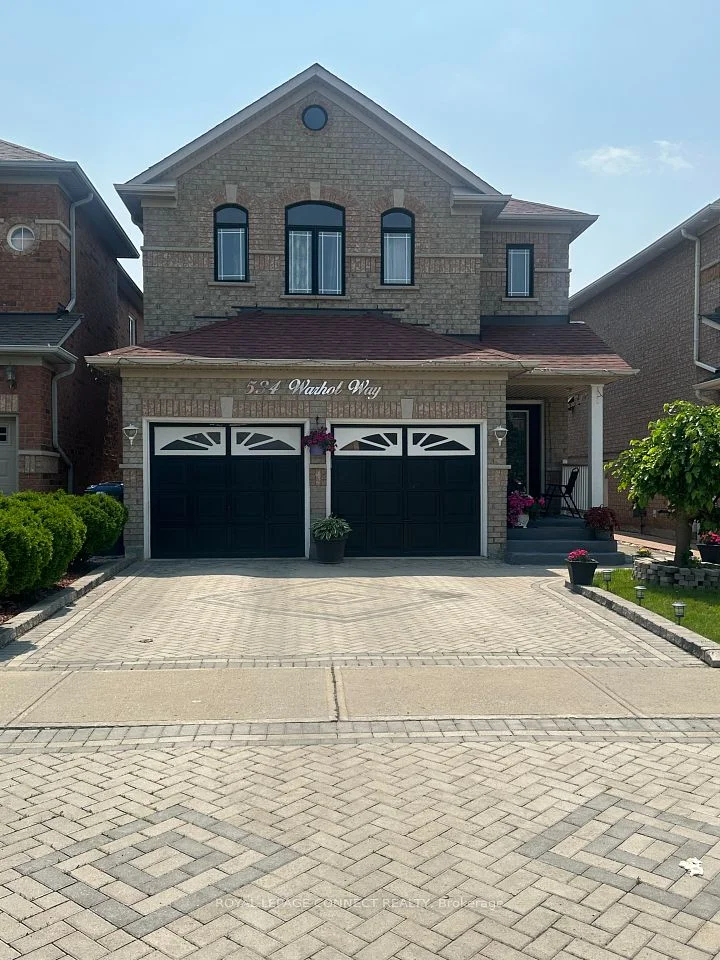 534 Warhol Way, Mississauga, ON L5W 1M2