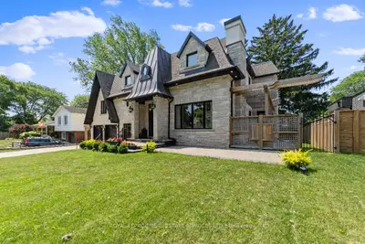 Detached in Burlington