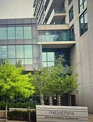 215 Sherway Gardens Road 411, Toronto W08, On M9c 0a4