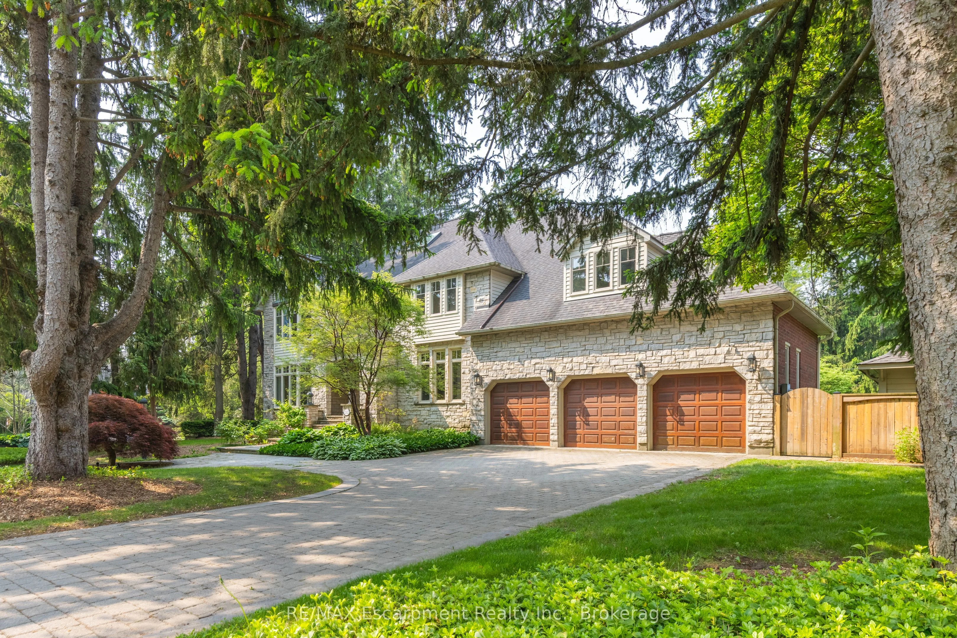 Detached in Oakville