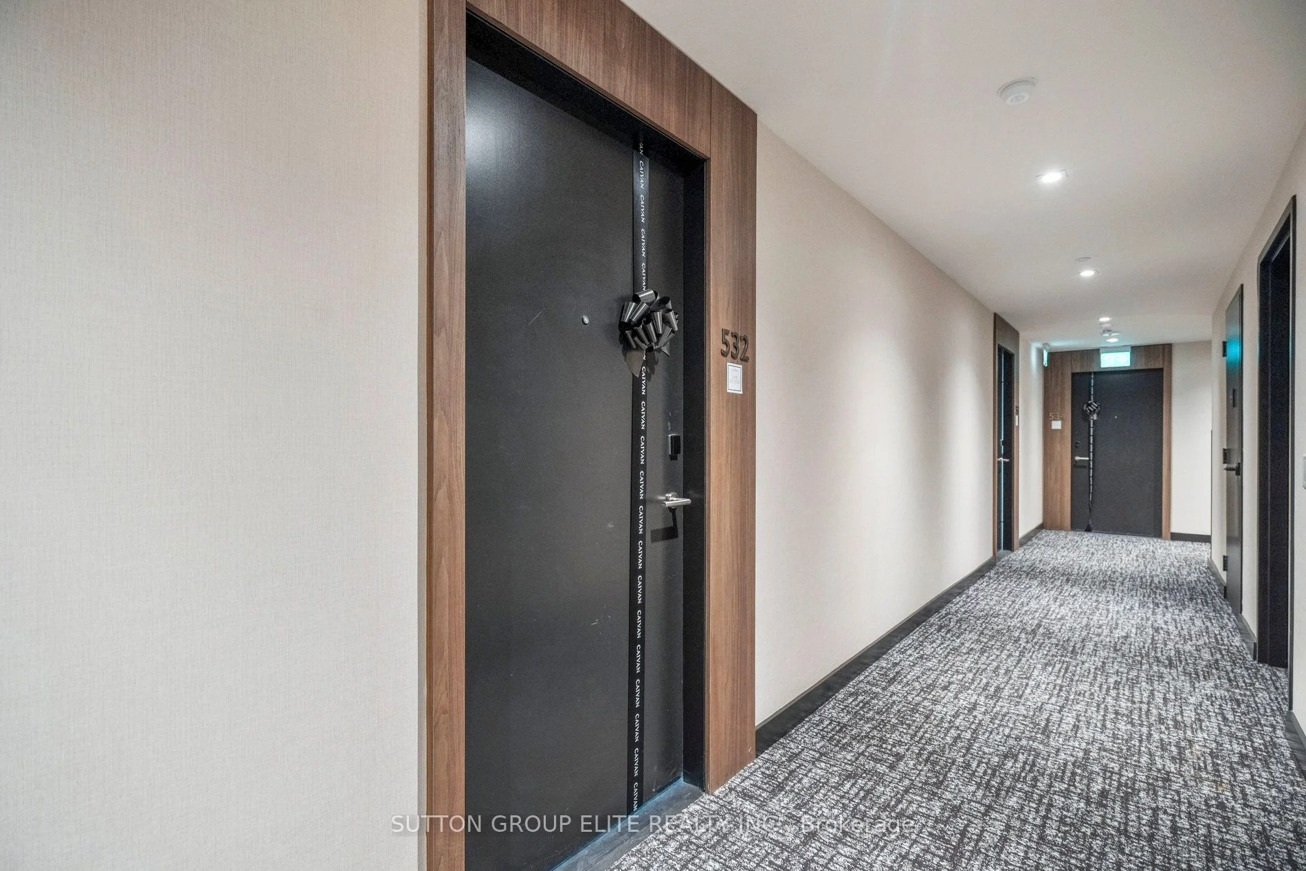 Condo Apartment in Oakville