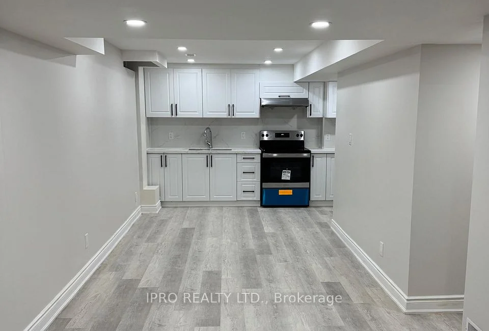 3964 Beacham Street Basement, Mississauga, ON L5N 6S9
