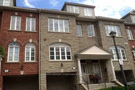 17 San Remo Terrace, Toronto W06, ON M8Z 6C5