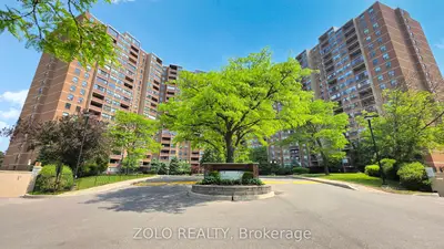 Condo Apartment in Toronto