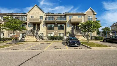 Condo Townhouse in Brampton