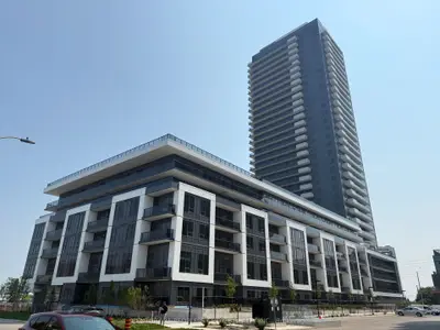 Condo Apartment in Mississauga
